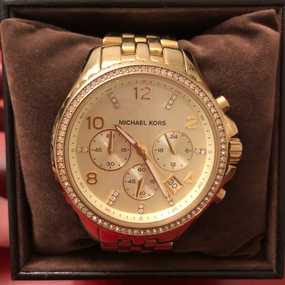 Michael Kors Women’s MK5347 Pilot Gold Watch - Picture 5 of 8